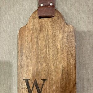 Wooden Cutting Board with Leather Handle